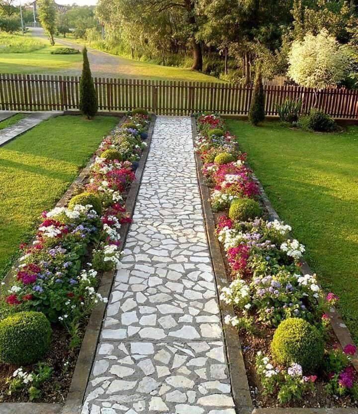 Effective Exterior Footpath Design Ideas